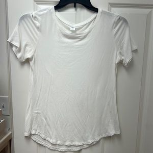 Old Navy tshirt